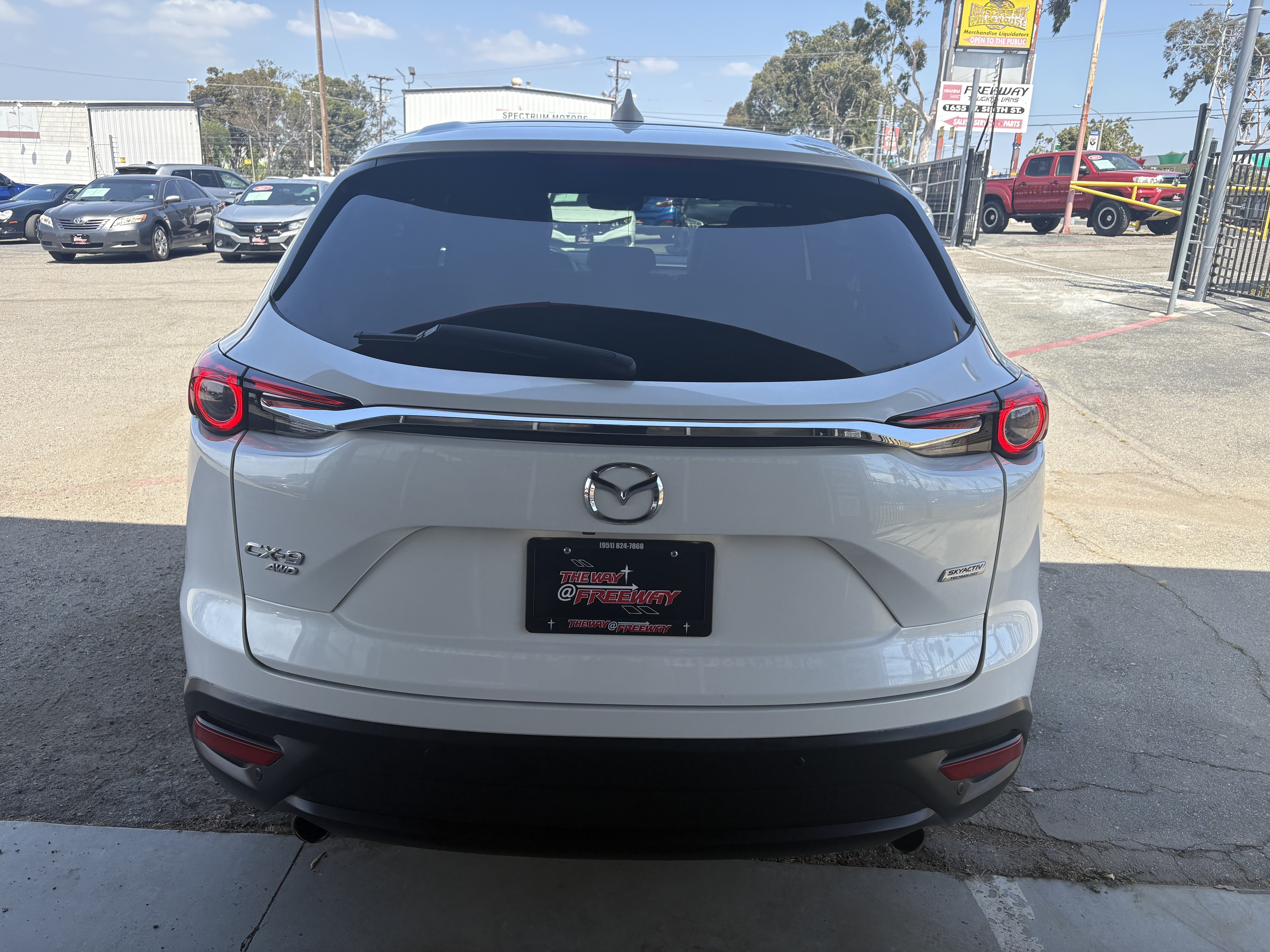 Used 2019 Snowflake White Pearl Mica Mazda Touring image 5