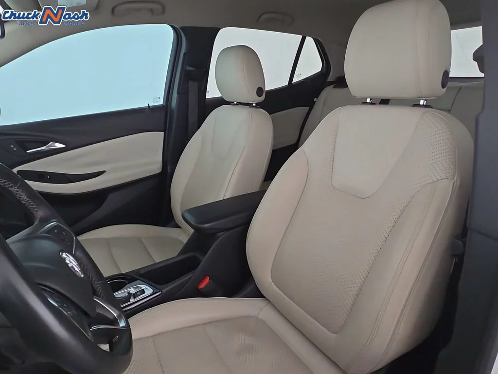 Used 2022 SUMMIT WHITE Buick Essence image 24