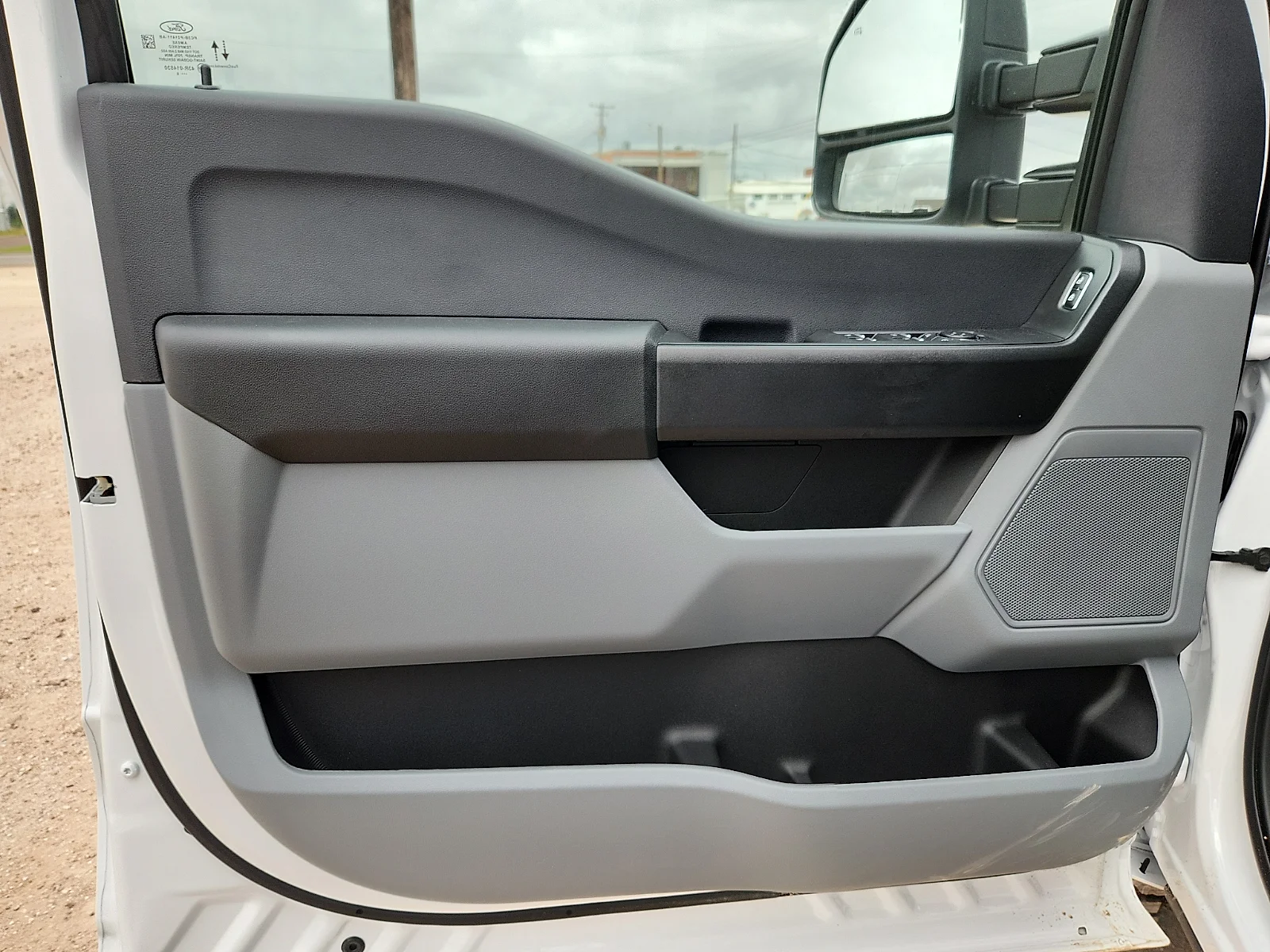 New 2026 Oxford White Ford F-250® XL image 14