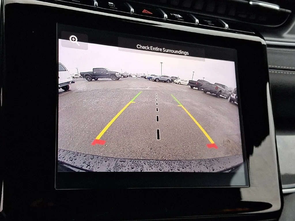 Used 2023 Black Jeep Altitude image 25