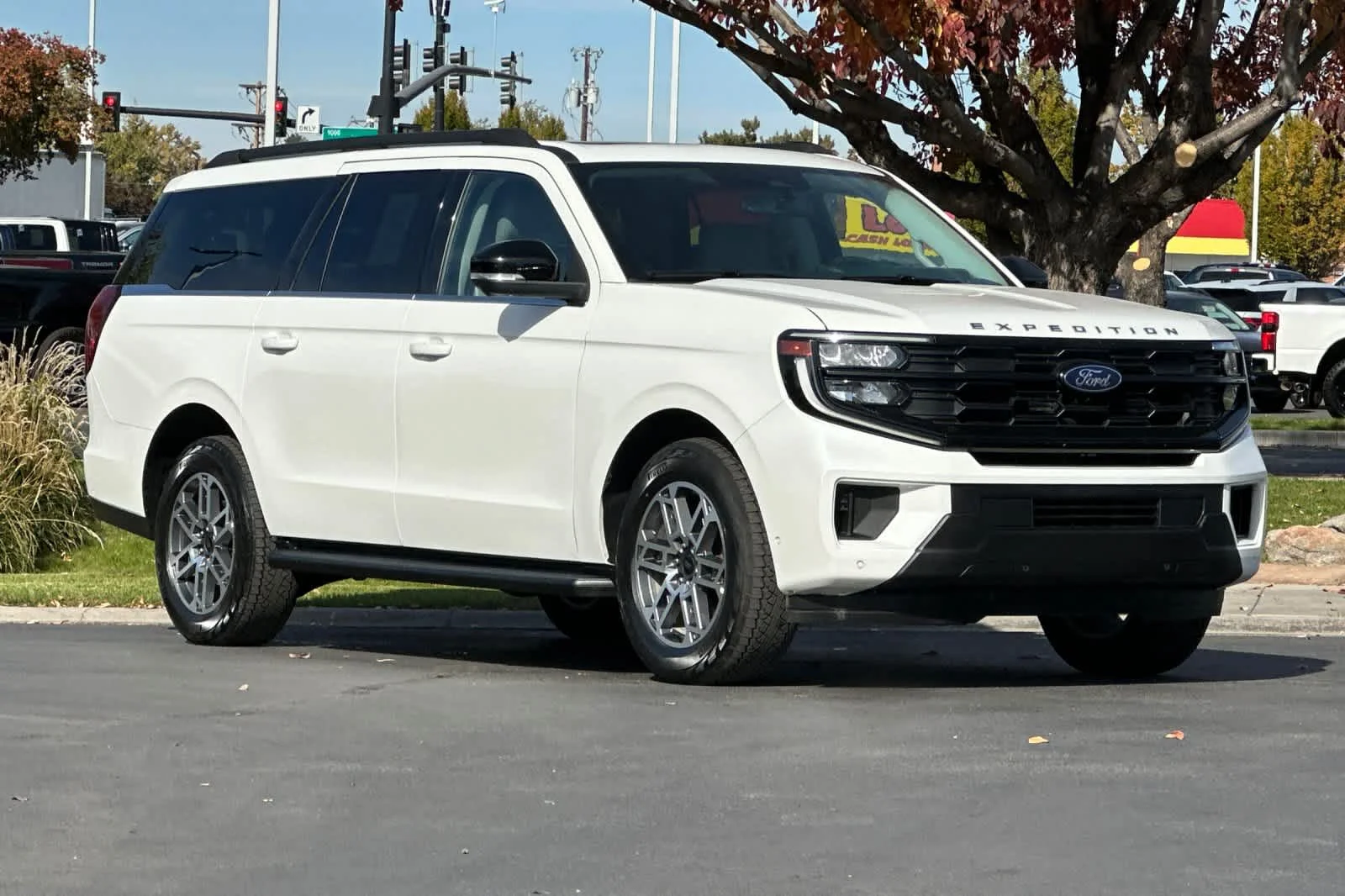 Certified Used 2025 Star White Ford Active image 9