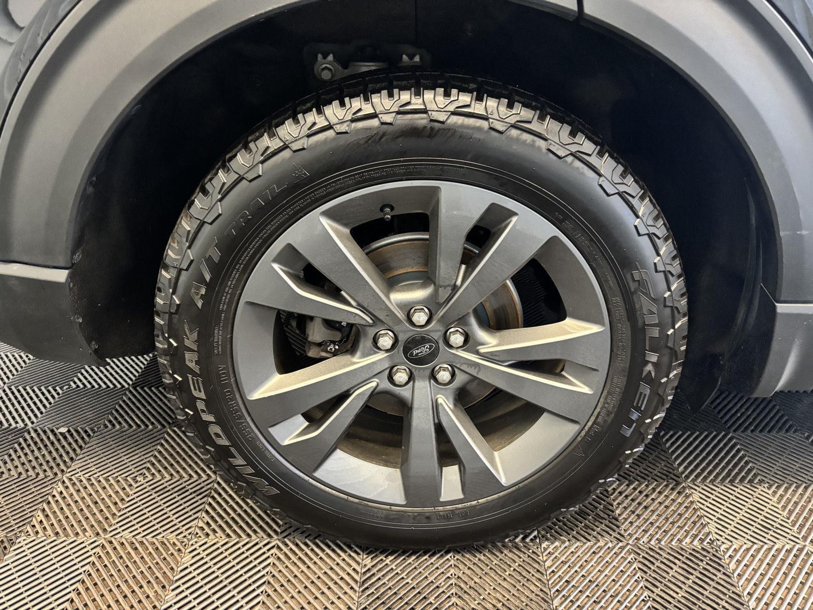Used 2021 Agate Black Metallic Ford XLT image 52
