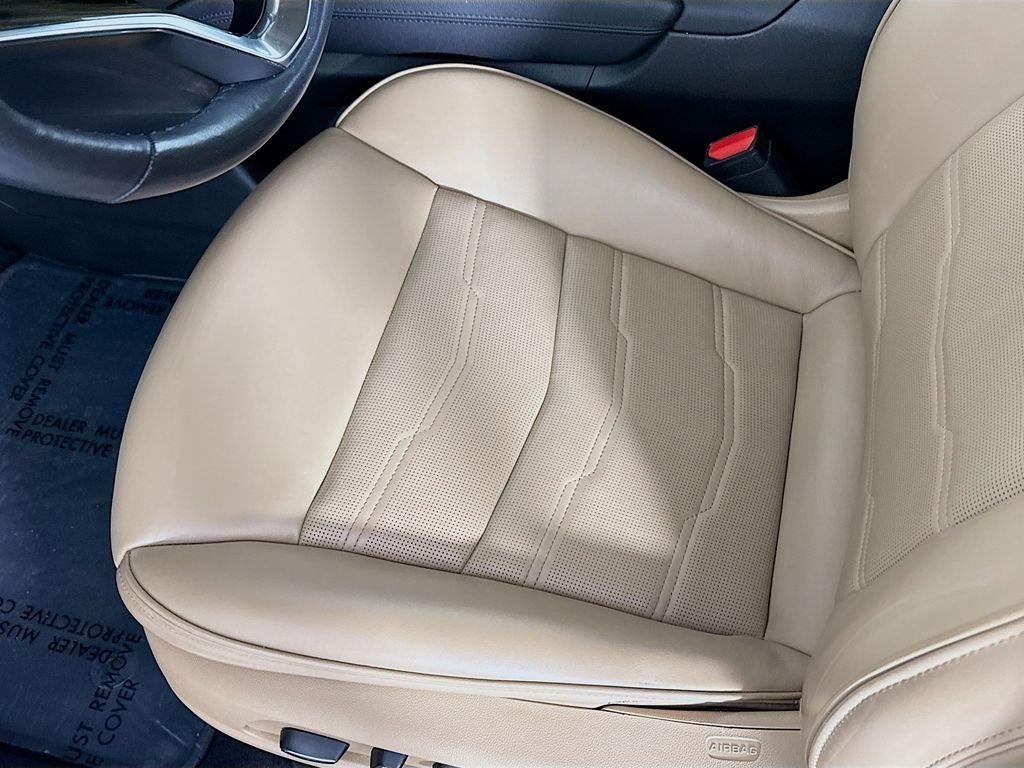 Used 2020 Red Cadillac Premium Luxury image 20