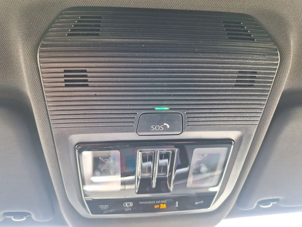 New 2026 Black Volkswagen 2.0T SE w/Technology image 19