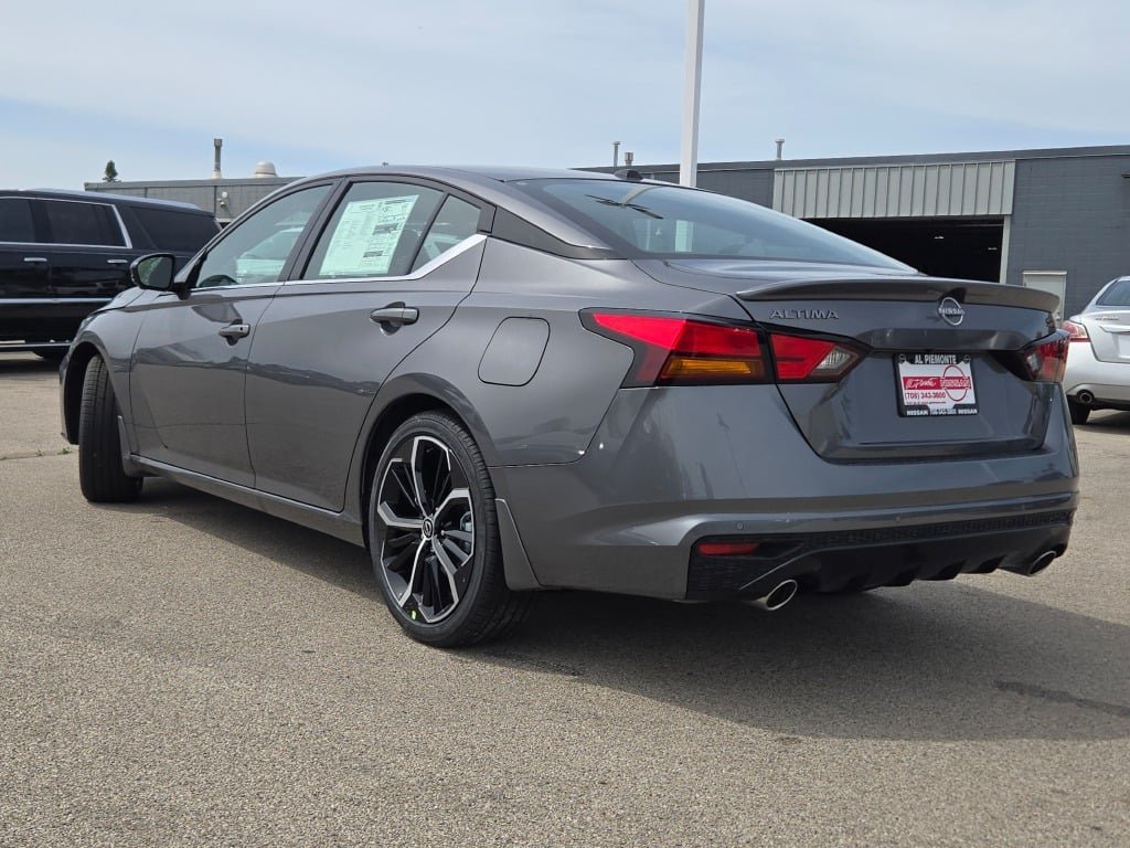 New 2026 Gray Nissan 2.5 SR image 15