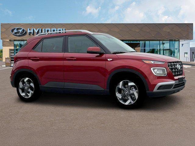 2025 Hyundai Venue SEL - Photo 10