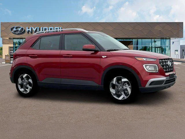 2025 Hyundai Venue SEL - Photo 10