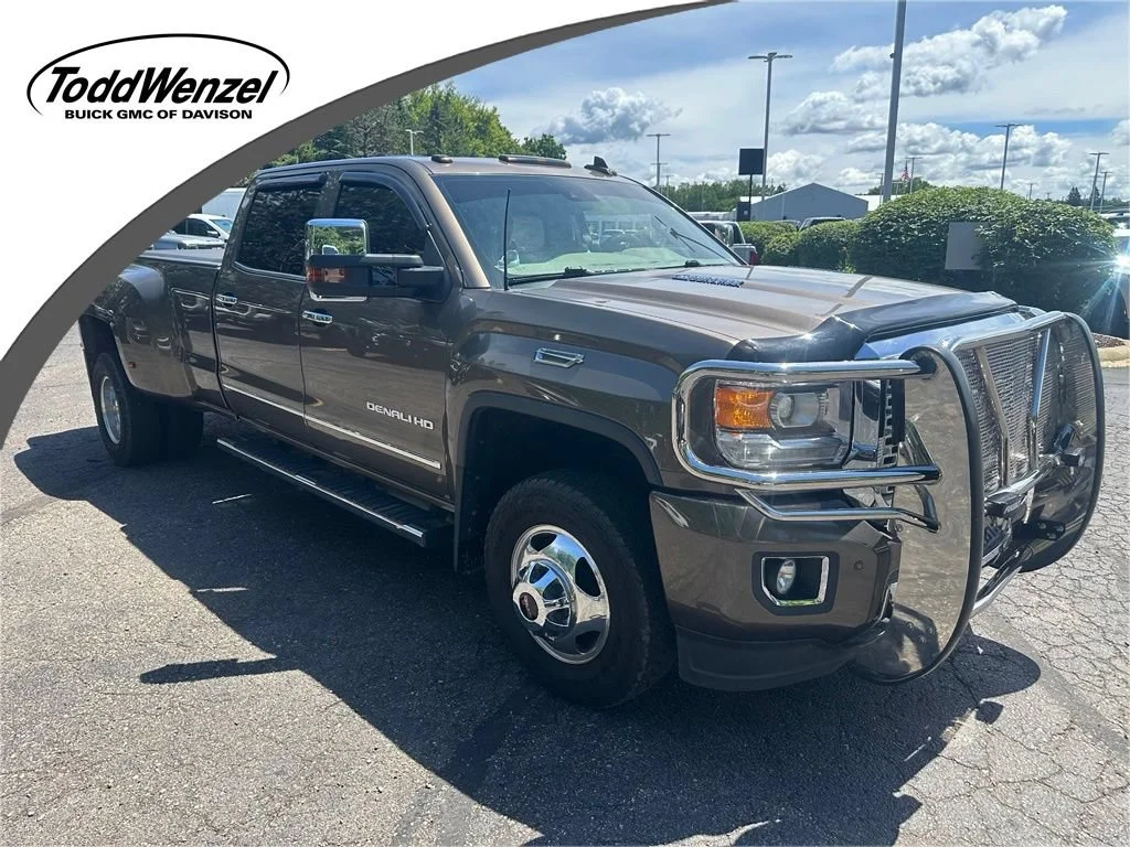 2015 GMC Sierra 2WD Crew Cab Long Box SRW's photo