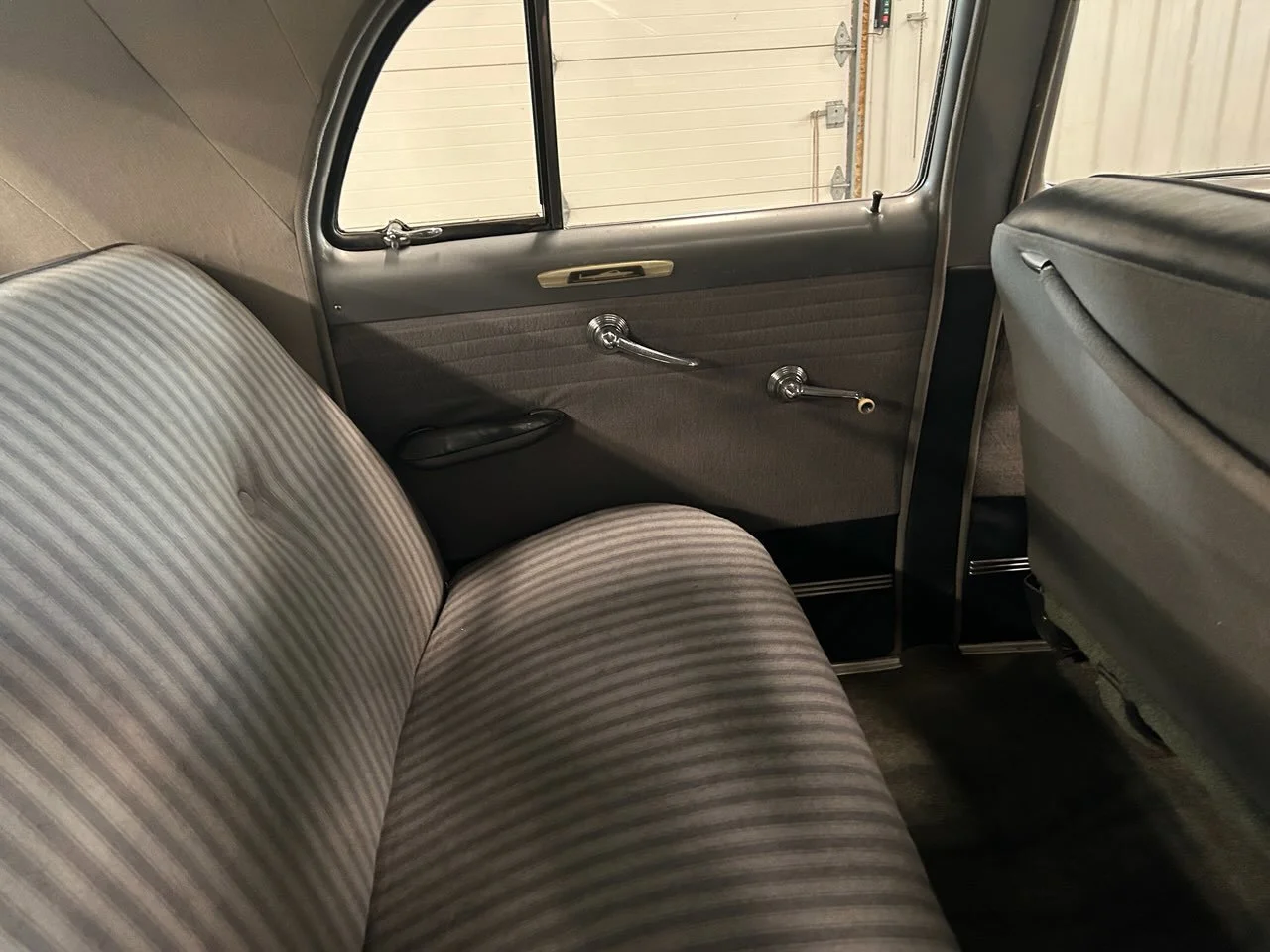 Used 1950  Ford 4Dr image 7