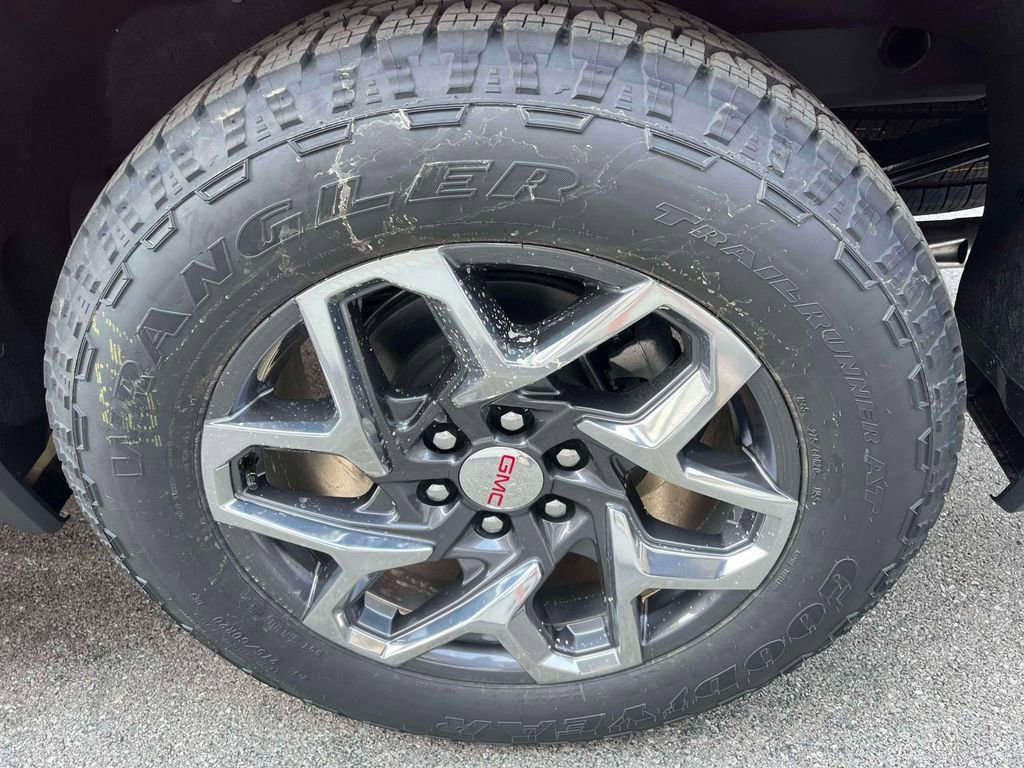 2026 GMC Sierra 1500 SLT - Photo 12