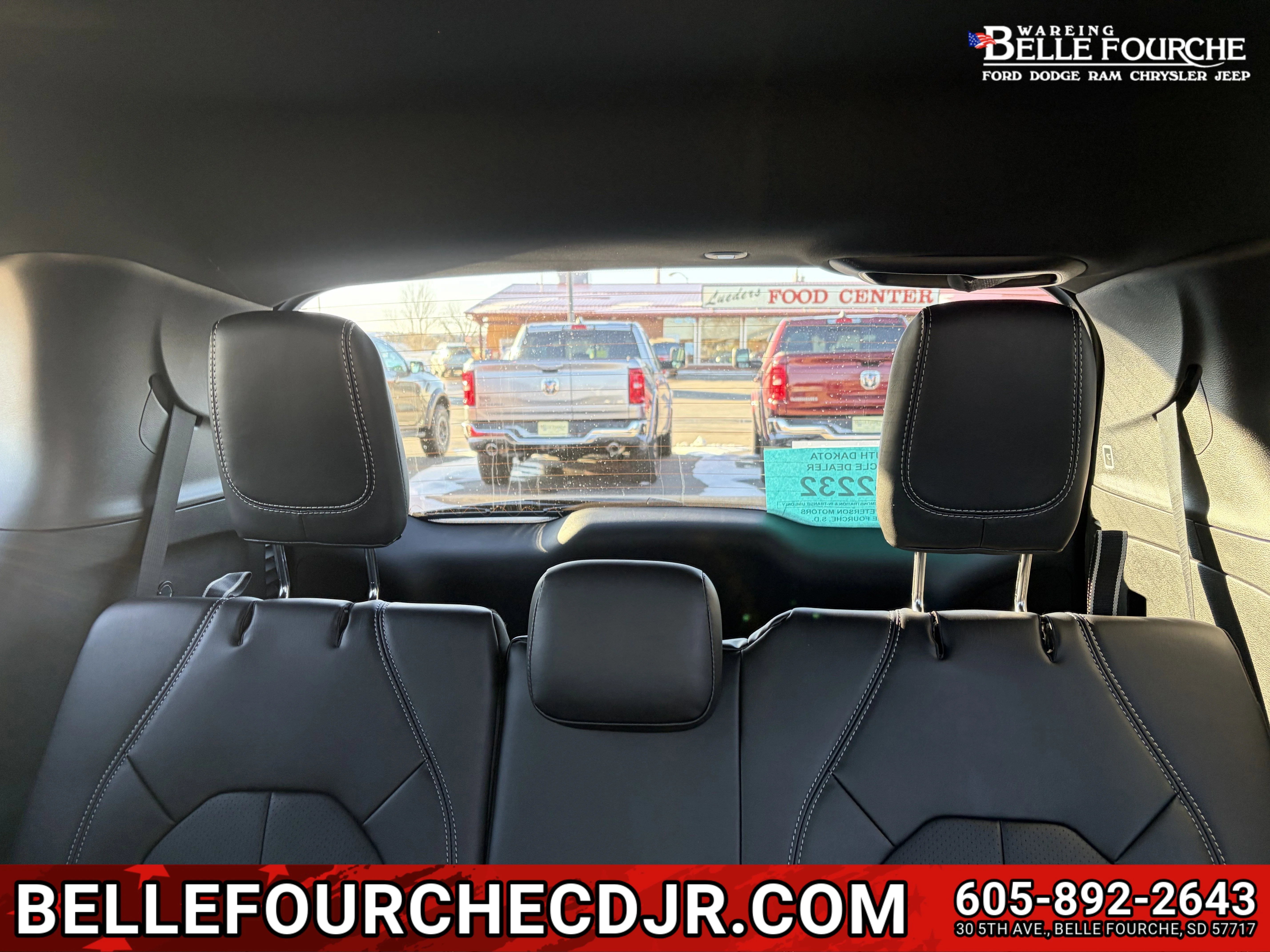 2026 Chrysler Pacifica Select AWD's photo
