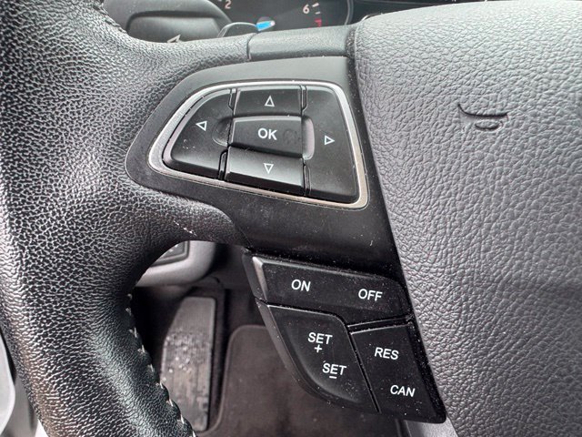 Used 2018 Oxford White Ford SE image 5