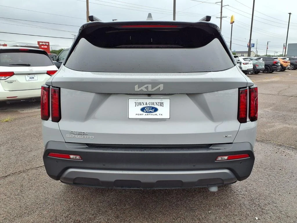 Used 2023 Gray Kia X-Line EX image 22