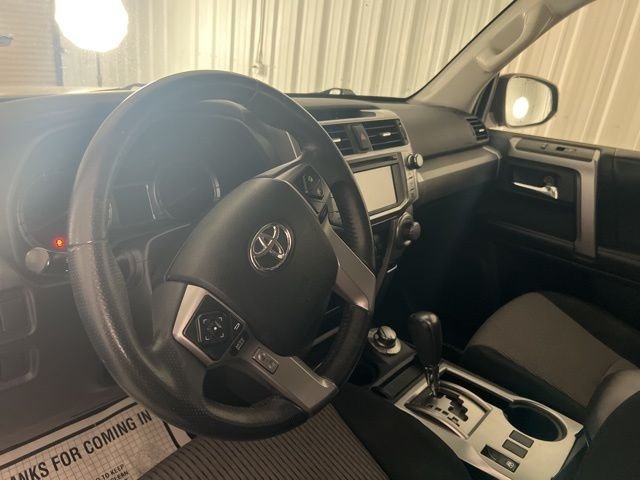 2018 Toyota 4Runner SR5 - Photo 12
