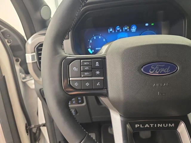 New 2026 Star White Metallic Tri-Coat Ford Platinum® image 39