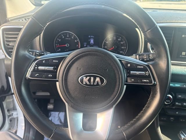 Used 2022 White Kia EX image 13