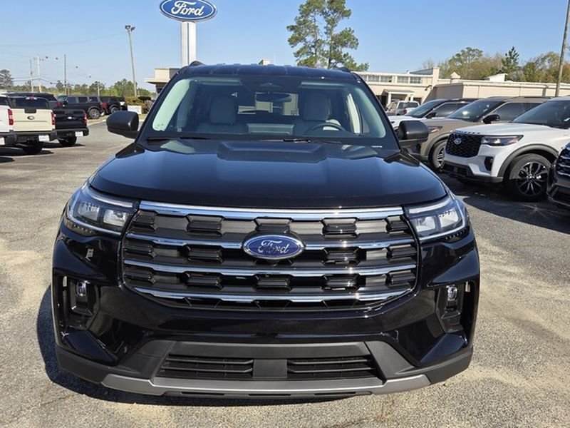 New 2026 Agate Black Metallic Ford Active image 2