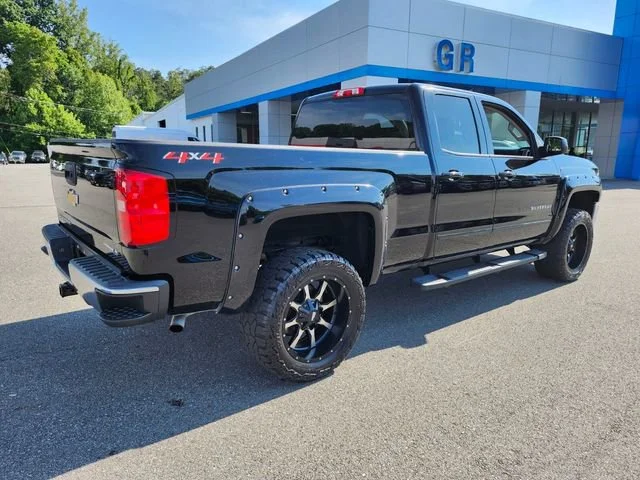 Used 2019 BLACK Chevrolet LT image 8