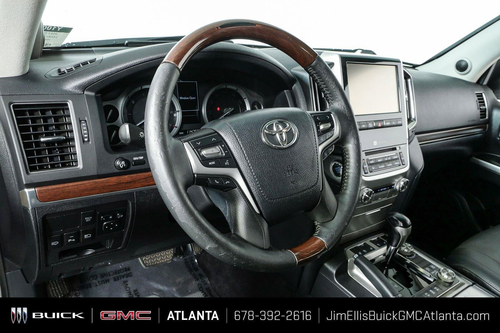 Used 2017 Classic Silver Metallic Toyota Base image 5