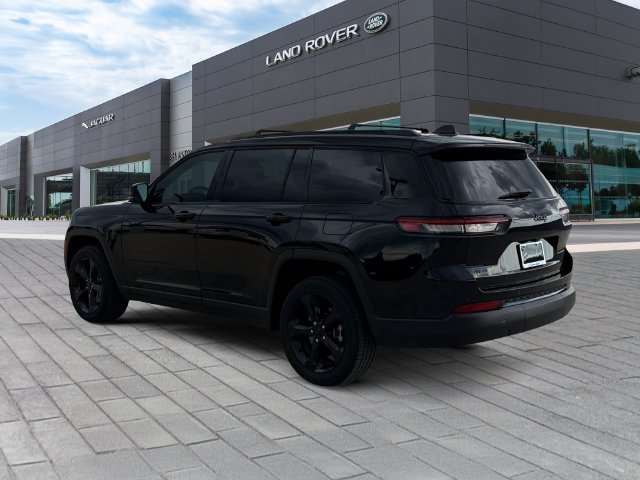 Used 2024 Black Jeep Altitude X image 3