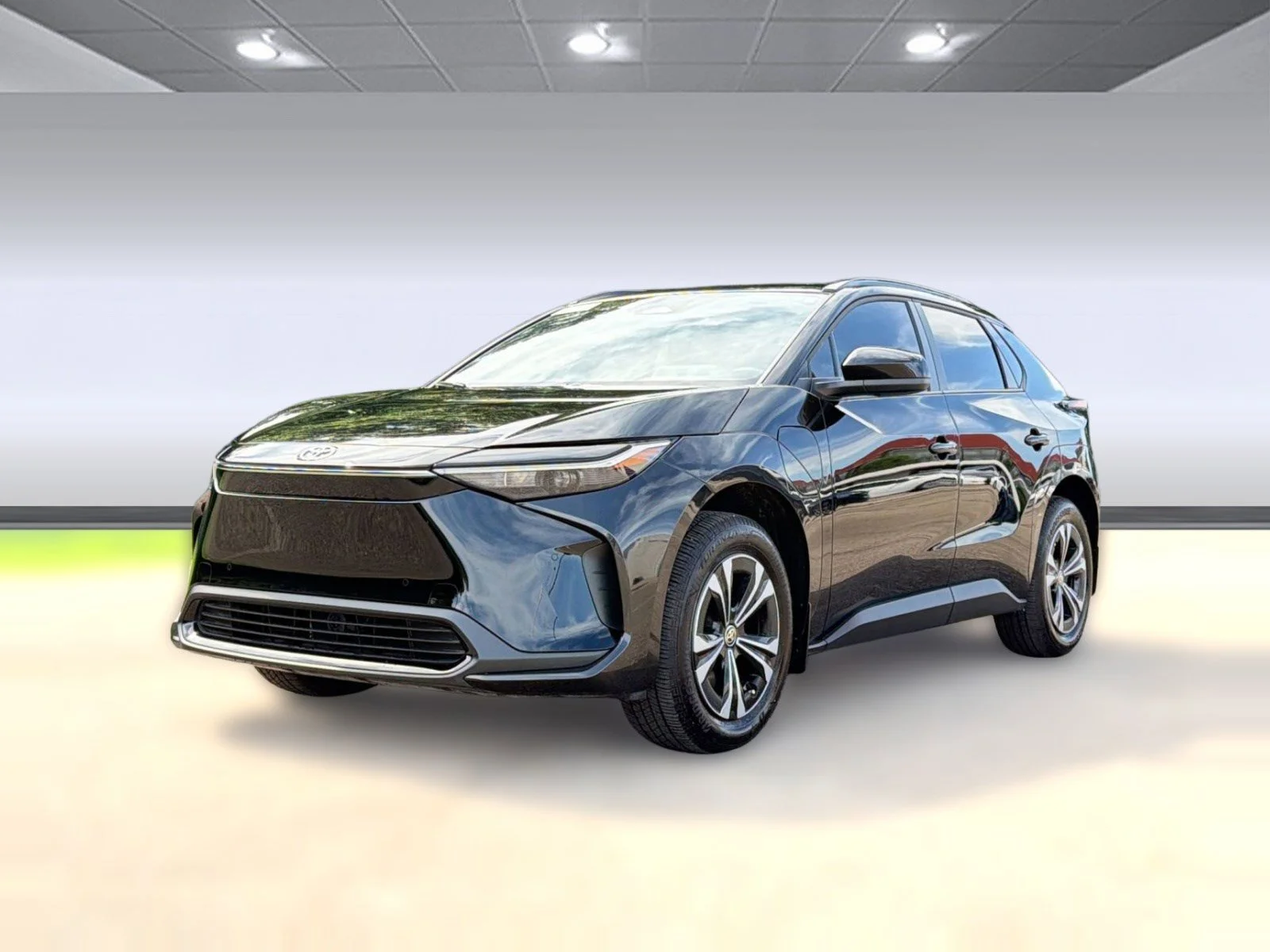 Used 2025 Toyota bZ4X XLE with VIN JTMAAAAA1SA067069 for sale in Mount Pleasant, TX
