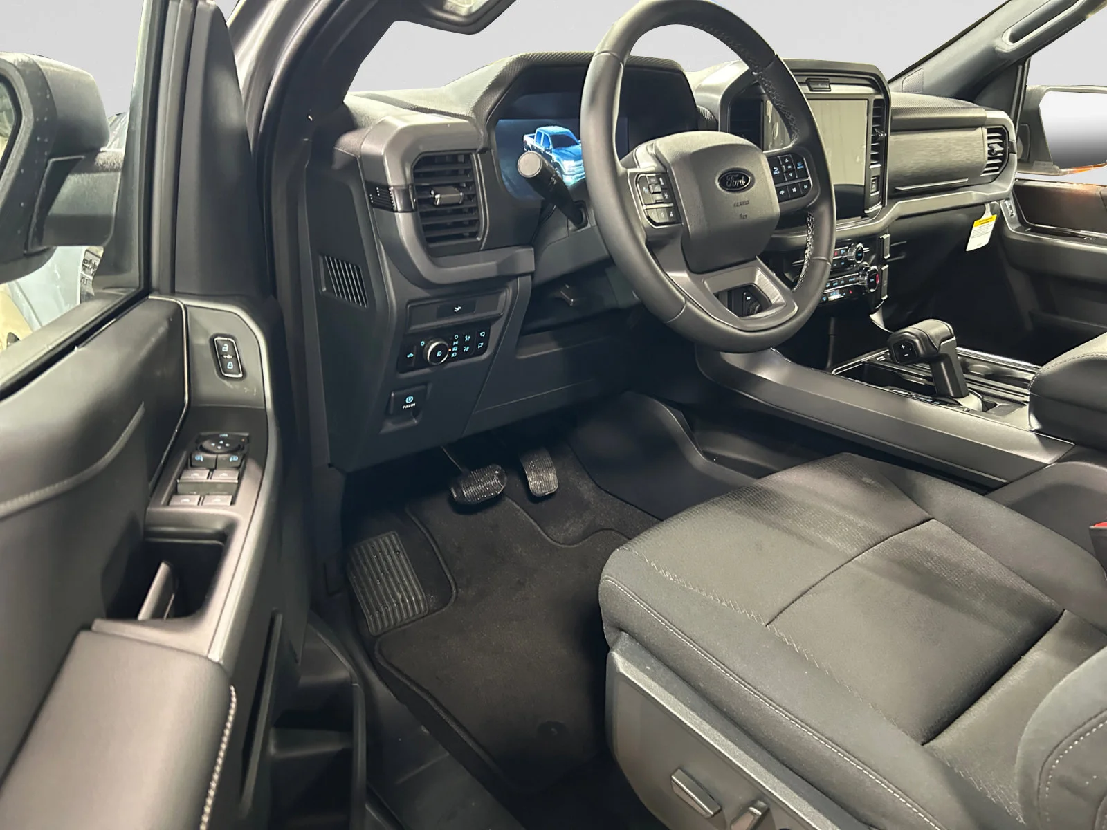 New 2026 Iconic Silver Metallic Ford XLT image 13