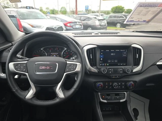 2023 GMC Terrain SLT - Photo 11