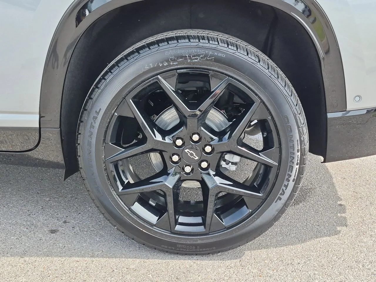 New 2026 Sterling Gray Metallic Chevrolet RS image 33