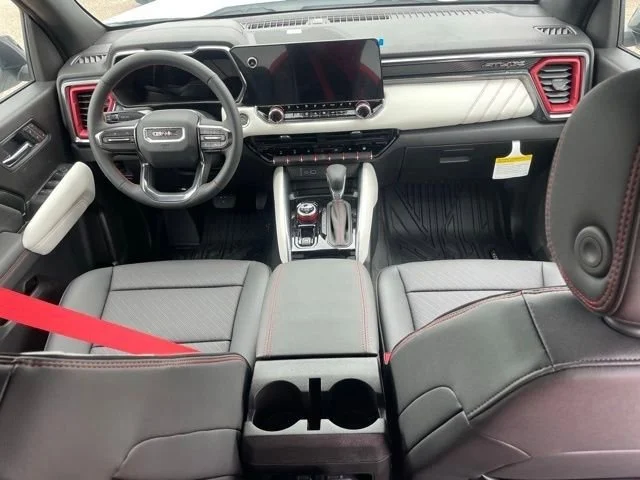 2026 GMC Canyon AT4X - Photo 13