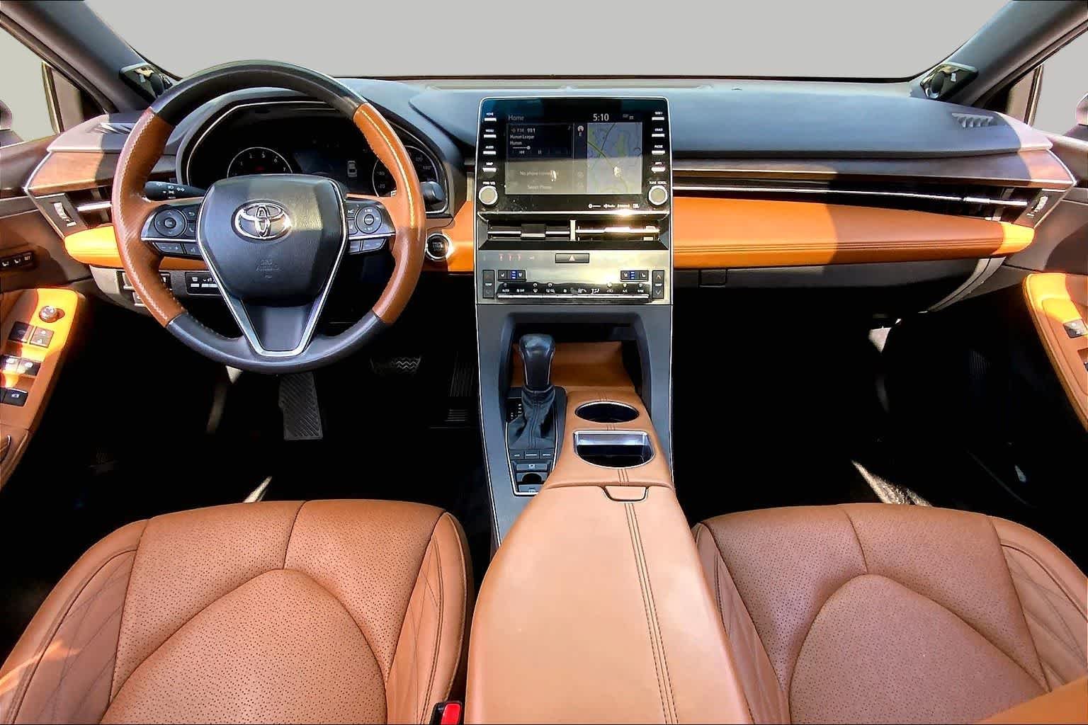 Used 2022 Wind Chill Pearl Toyota Limited image 16