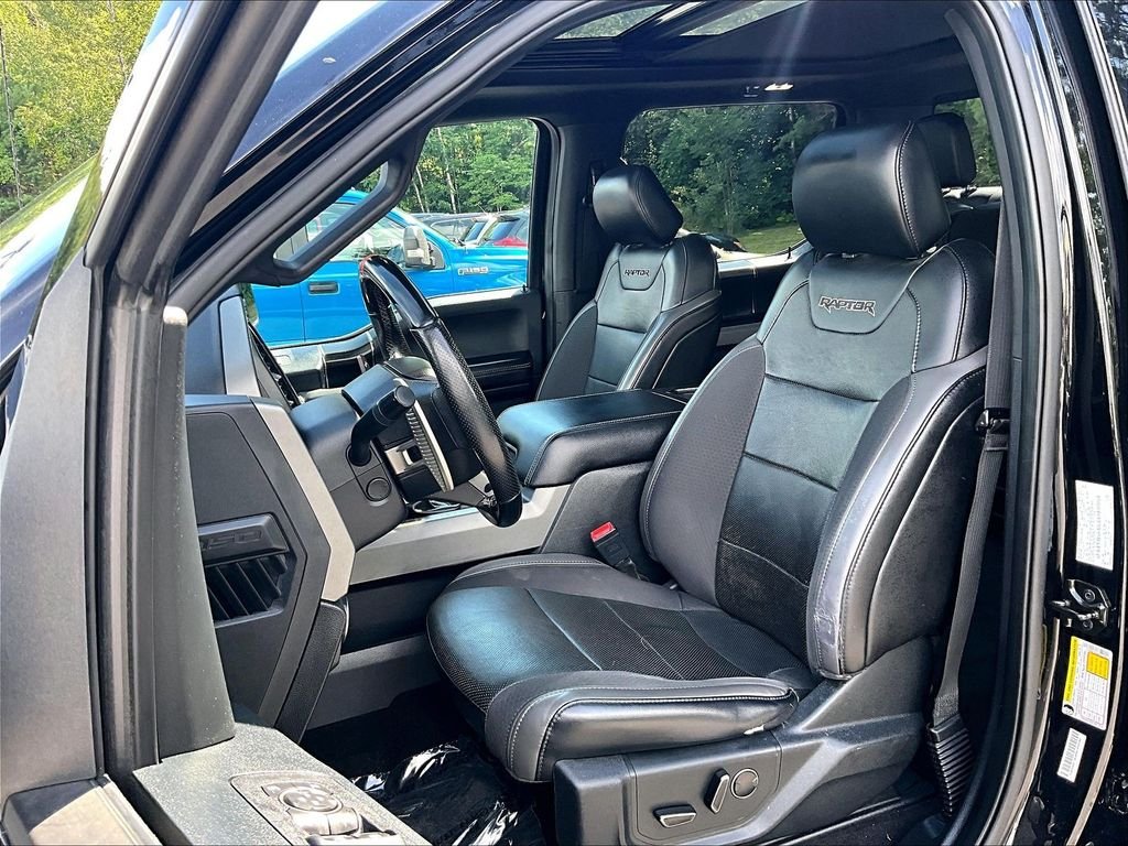 Used 2019 Black Metallic Ford Raptor image 10