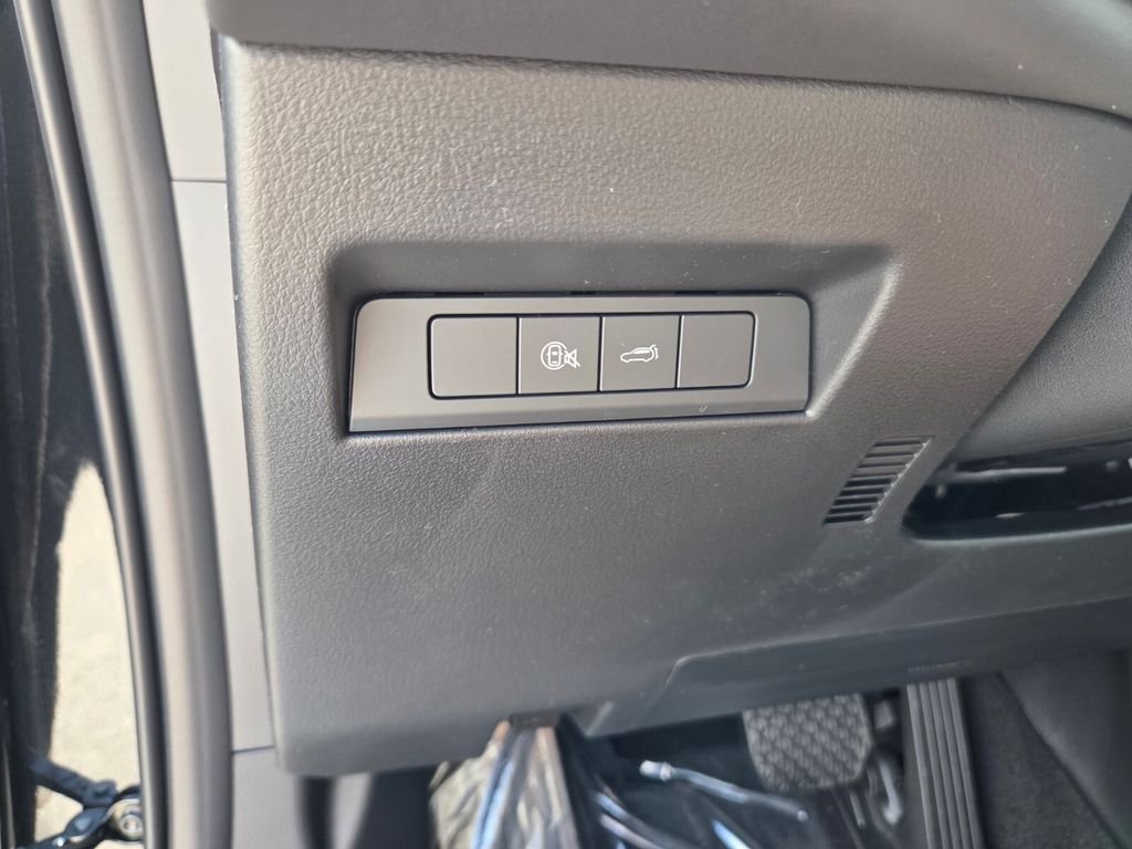 New 2026 Jet Black Mica Mazda 2.5 S Preferred AWD image 20