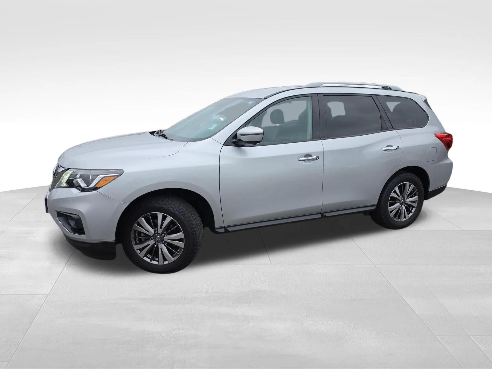 Used 2020 Nissan Pathfinder SL with VIN 5N1DR2CM1LC607332 for sale in Washougal, WA