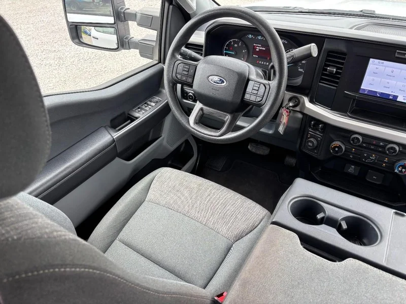 Used 2025 White Ford XLT image 14