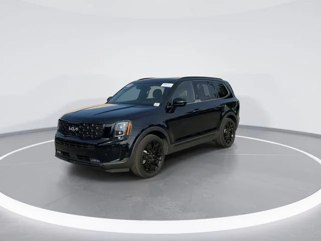 Used 2022 Black Kia SX image 3