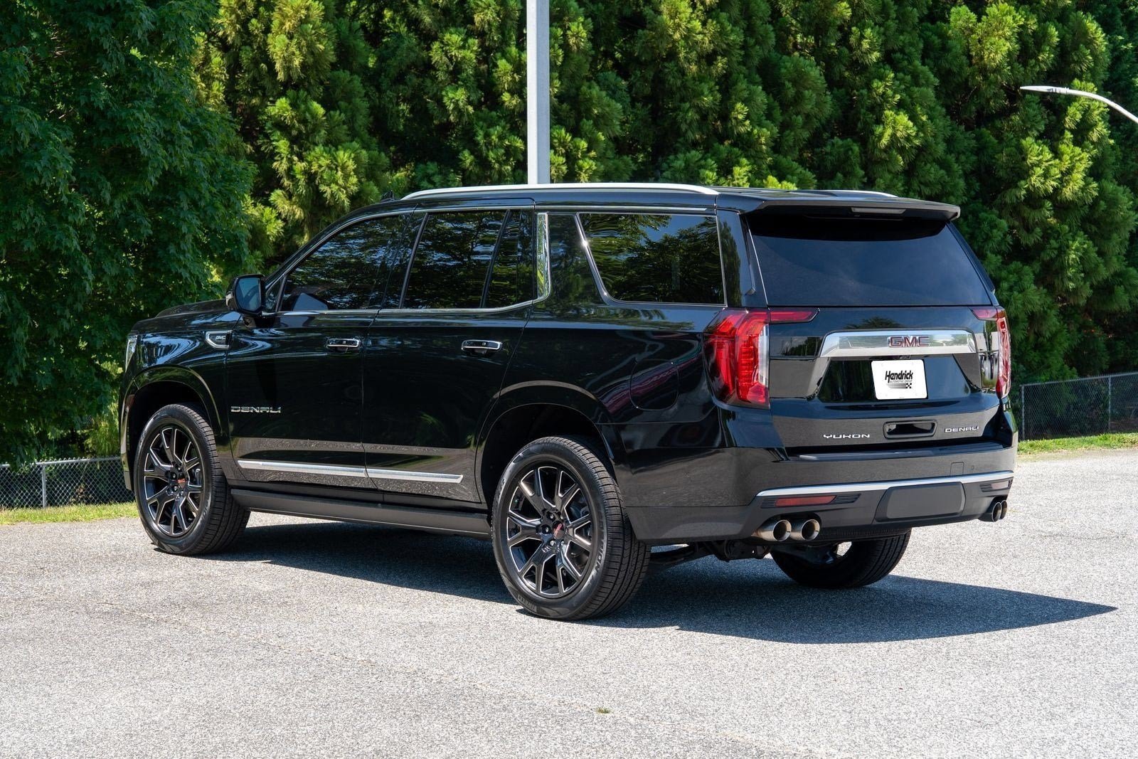 Used 2024 Onyx Black GMC Denali image 3