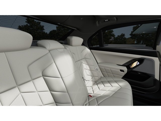 New 2027 Tanzanite Blue II Metallic BMW 740 image 12