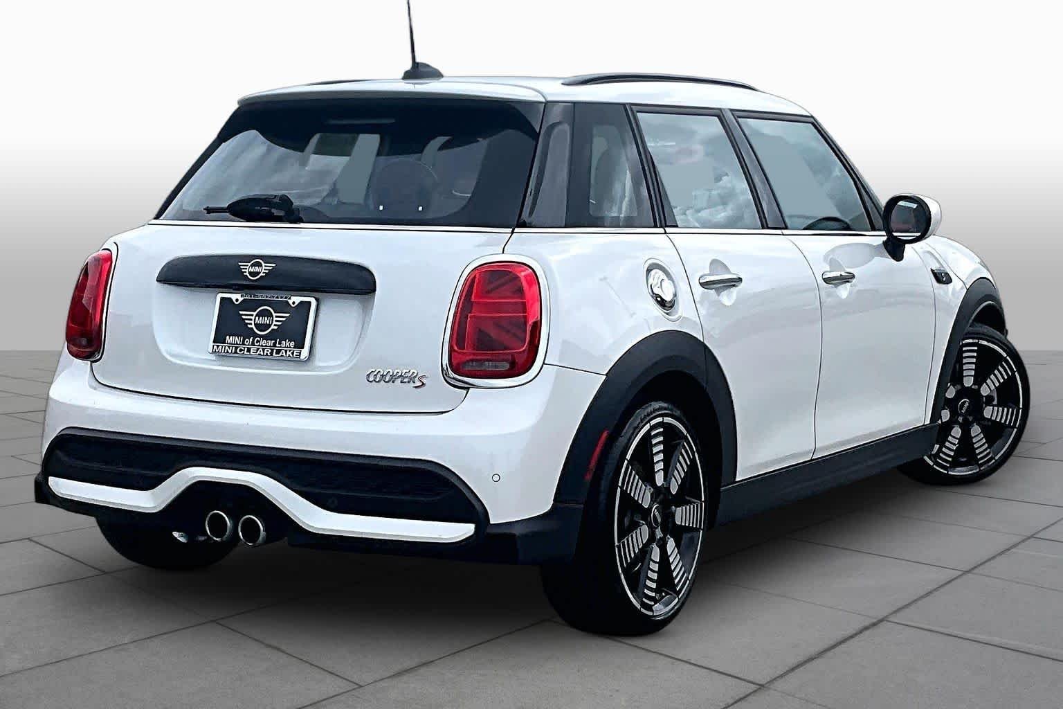 Used 2024 Nanuq White Metallic MINI Cooper S image 12