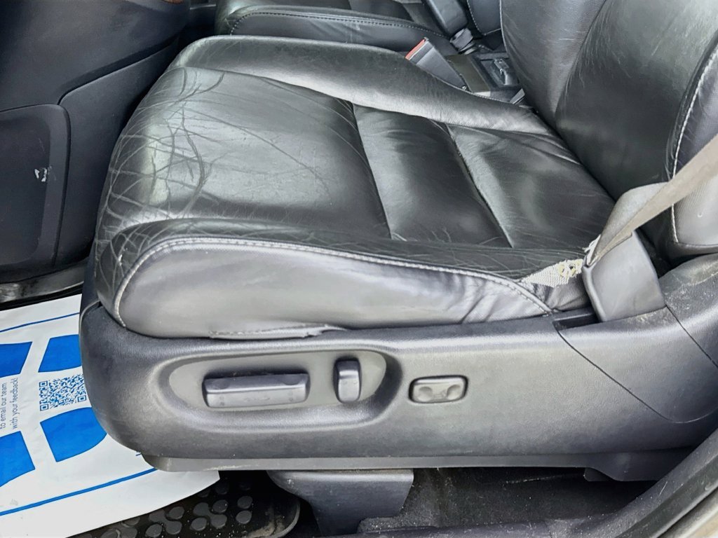 Used 2010 Urban Titanium Metallic Honda EX-L image 20