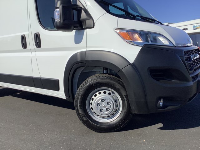 2025 Ram ProMaster 2500 photo 3