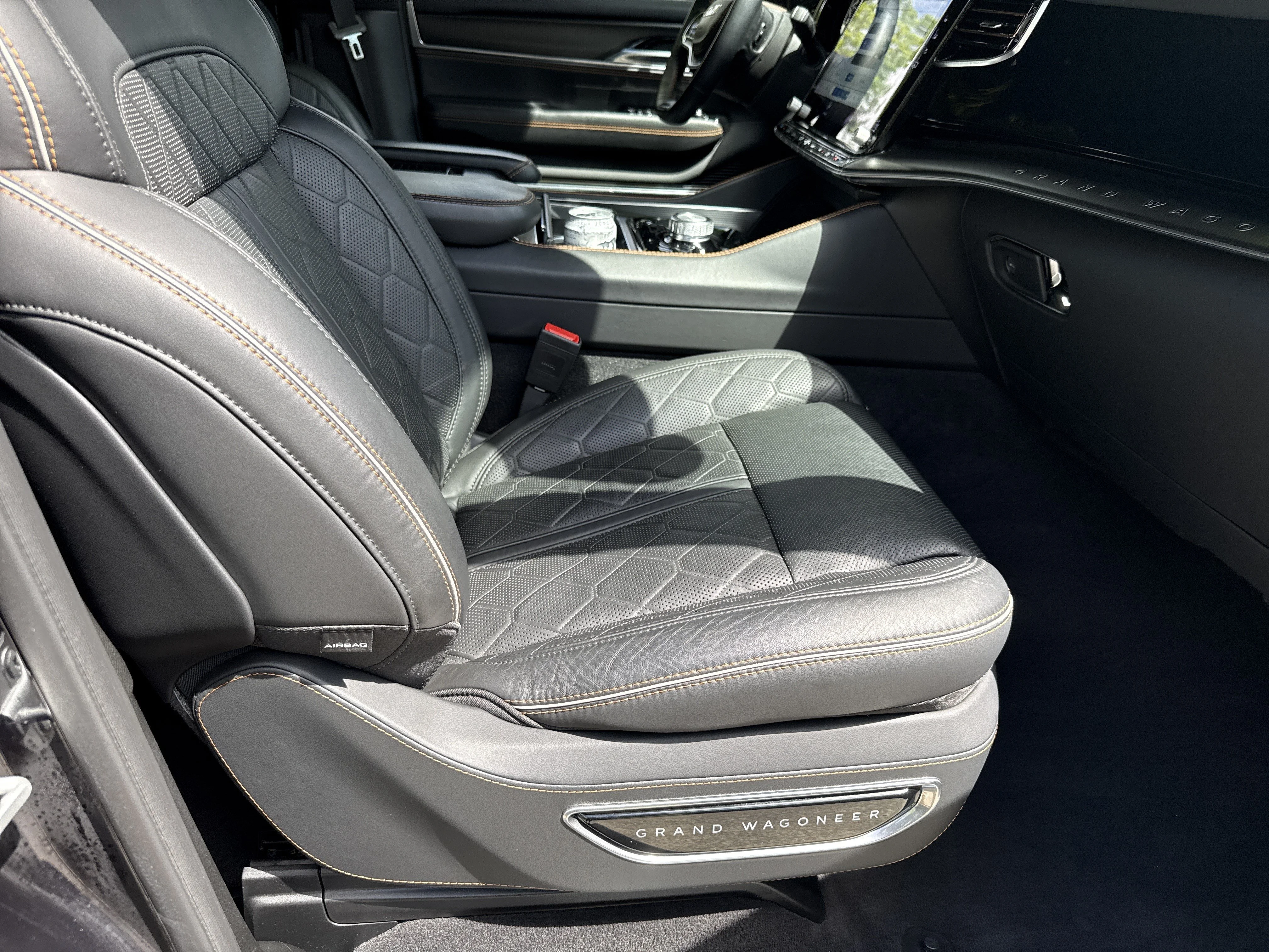 2024 Jeep Grand Wagoneer Series III - Photo 13