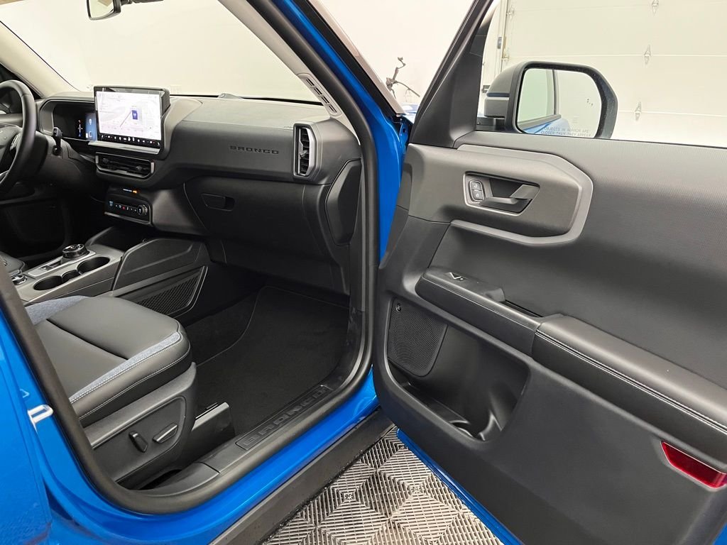 New 2026 Blue Ford Outer Banks image 33