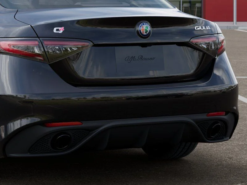 2026 Alfa Romeo Giulia Base - Photo 13