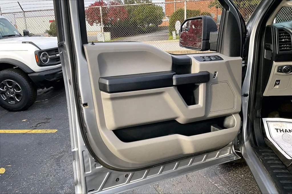 Used 2020 Silver Metallic Ford XL image 22