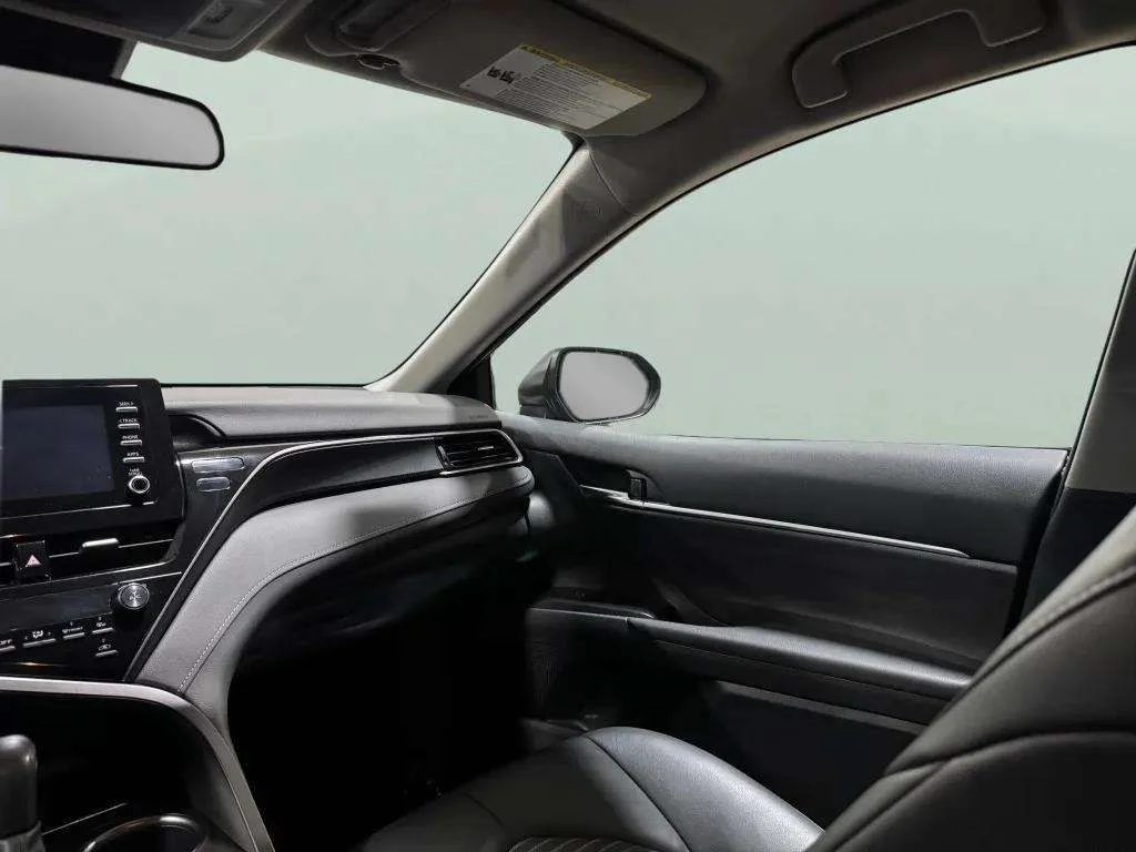 2024 Toyota Camry SE - Photo 11
