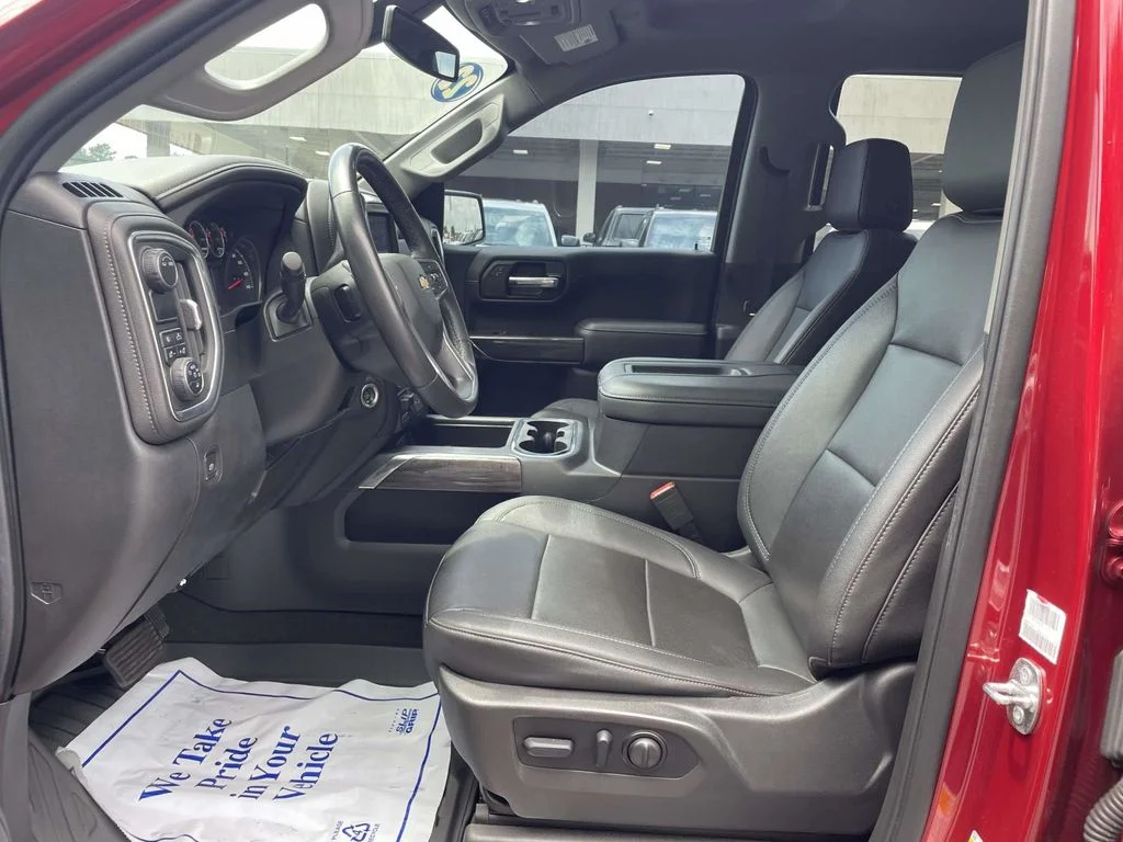 Used 2022 Red Chevrolet LTZ image 25
