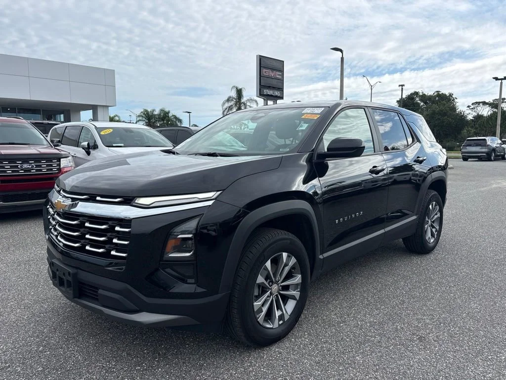 Used 2025 Mosaic Black Metallic Chevrolet LT image 1