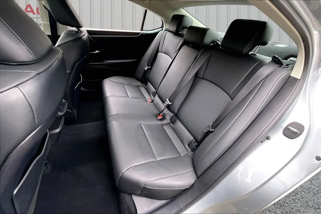 Used 2024 Silver Lexus 350 image 22