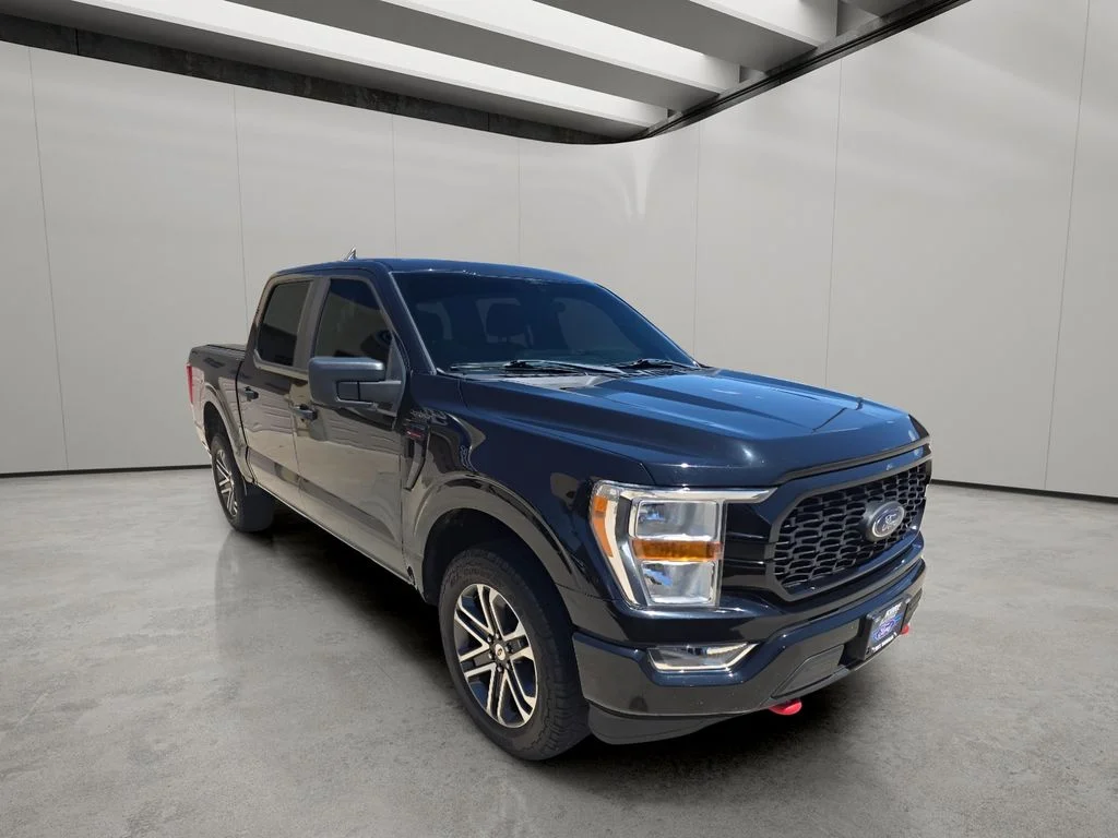 Used 2022 Black Ford  image 7