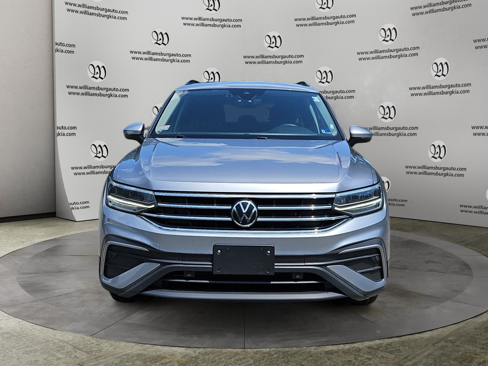 Used 2024 Gray Volkswagen 2.0T S image 8